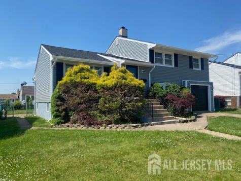 9 Bernath Street Carteret NJ 07008