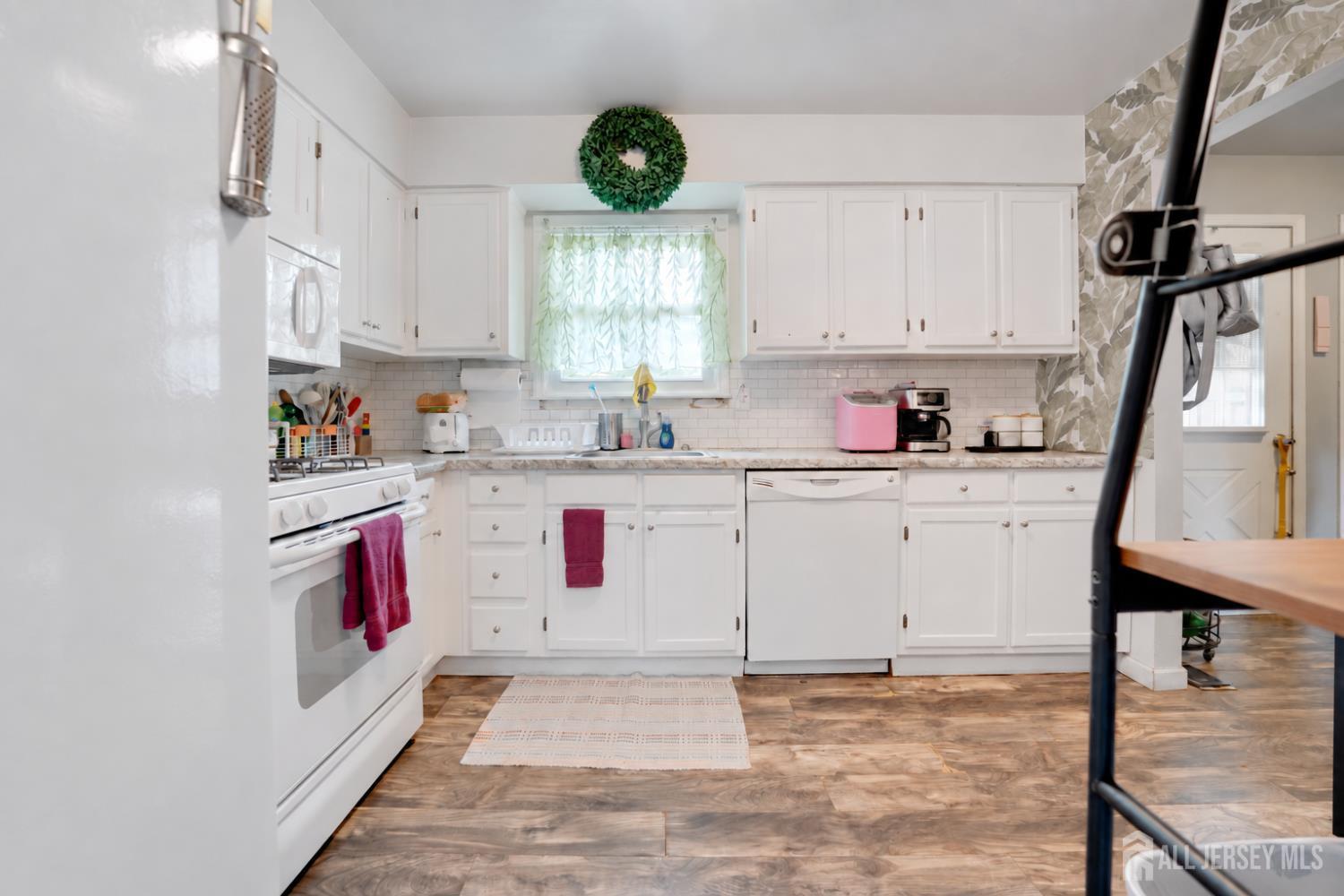 23 Wellington Court Sayreville NJ 08872