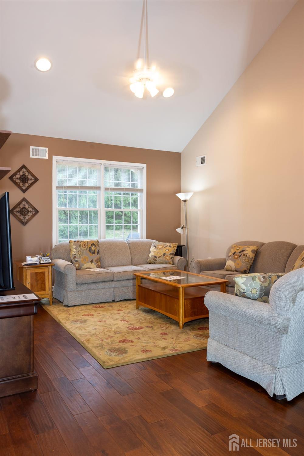19 Bayard Road Franklin NJ 08873