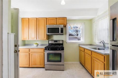 566 Chapman Street Hillside NJ 07205