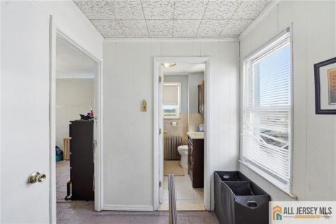 566 Chapman Street Hillside NJ 07205
