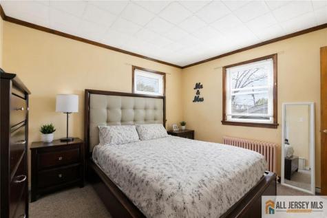 566 Chapman Street Hillside NJ 07205