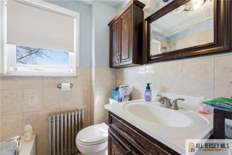 566 Chapman Street Hillside NJ 07205
