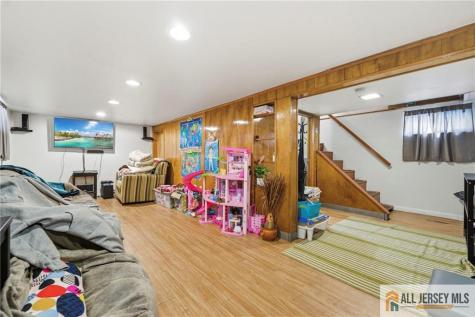 566 Chapman Street Hillside NJ 07205