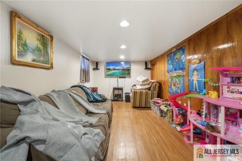 566 Chapman Street Hillside NJ 07205