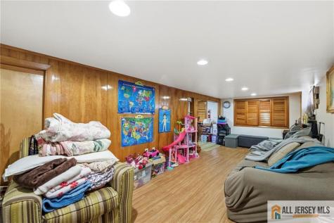 566 Chapman Street Hillside NJ 07205
