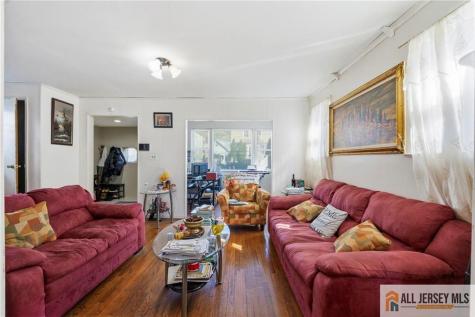 566 Chapman Street Hillside NJ 07205