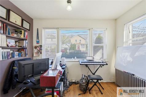 566 Chapman Street Hillside NJ 07205