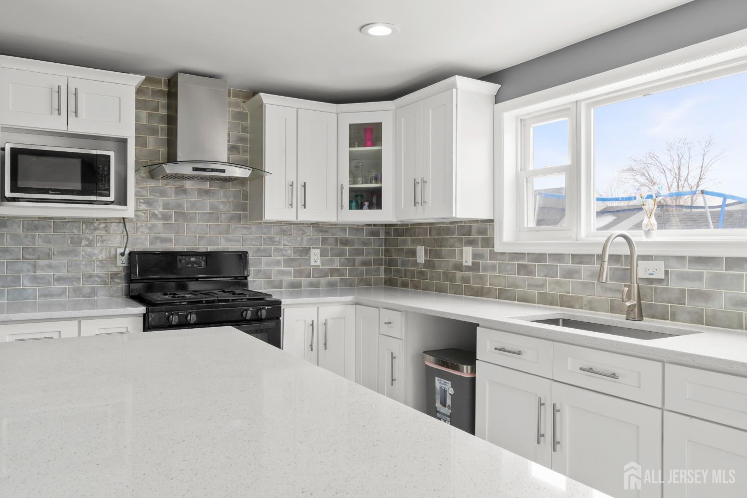 429 1st Street Middlesex NJ 08846