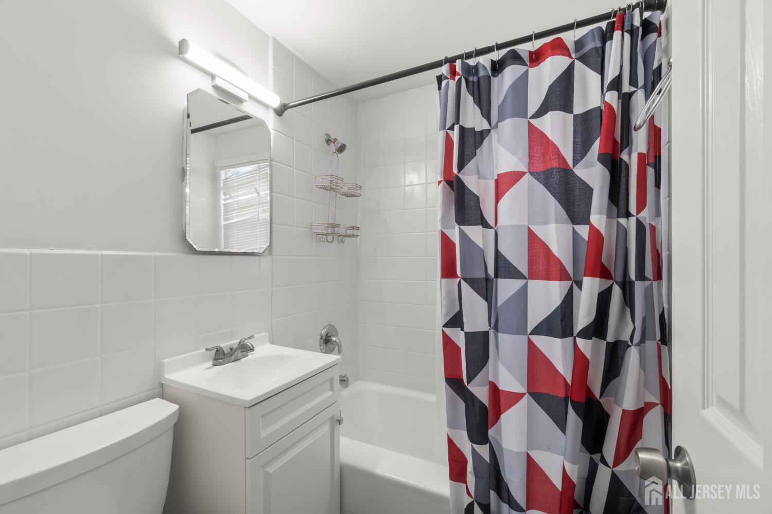429 1st Street Middlesex NJ 08846