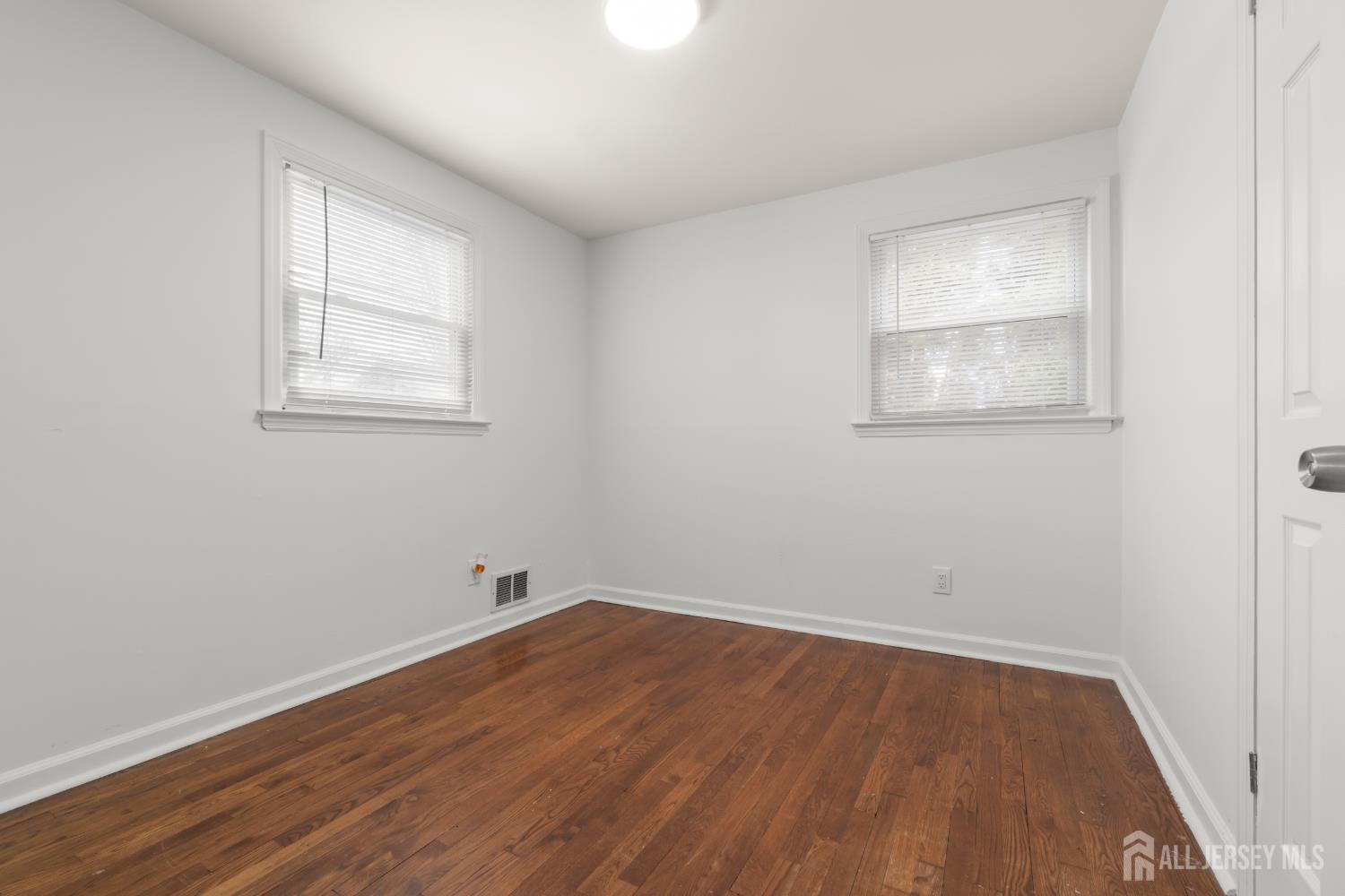 429 1st Street Middlesex NJ 08846
