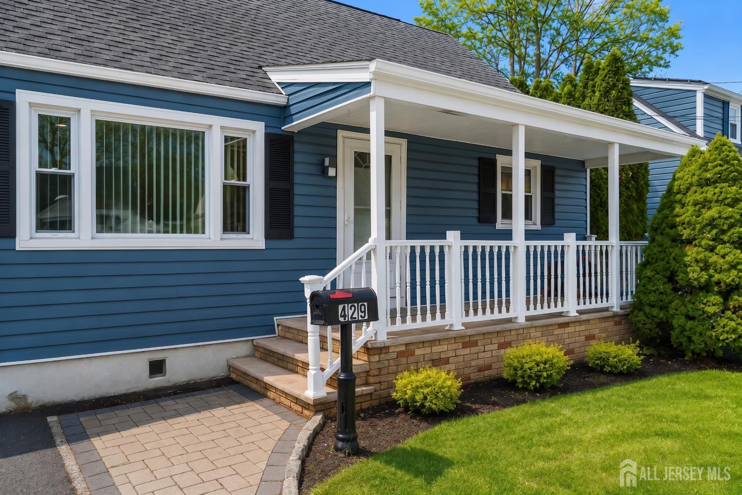 429 1st Street Middlesex NJ 08846