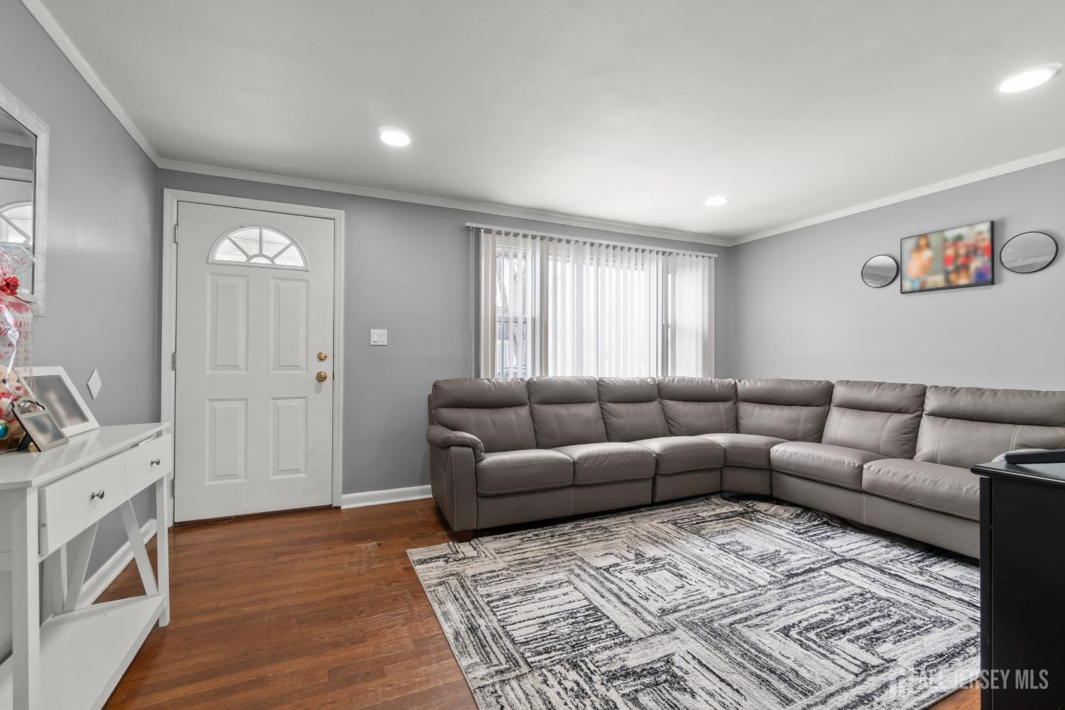 429 1st Street Middlesex NJ 08846