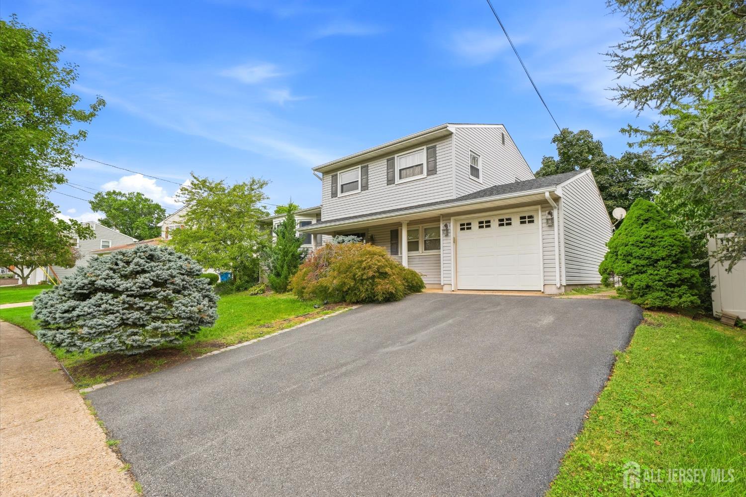 19 Barton Road Old Bridge NJ 08857