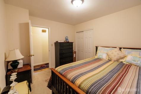 829 Harrell Avenue Woodbridge Proper NJ 07095