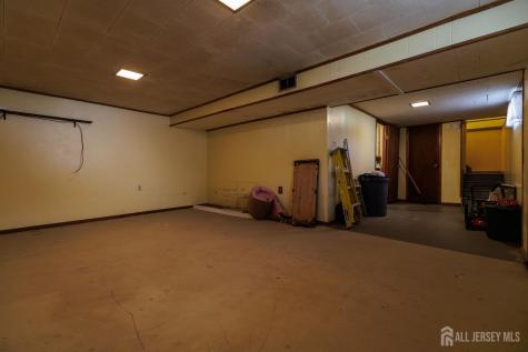 829 Harrell Avenue Woodbridge Proper NJ 07095