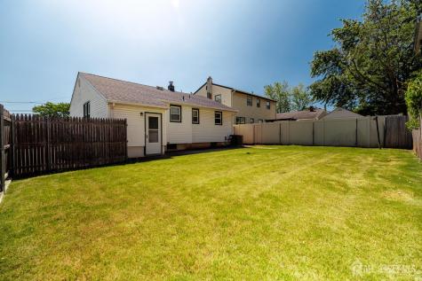 829 Harrell Avenue Woodbridge Proper NJ 07095