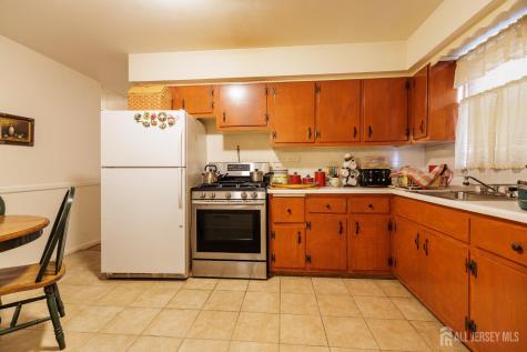 829 Harrell Avenue Woodbridge Proper NJ 07095