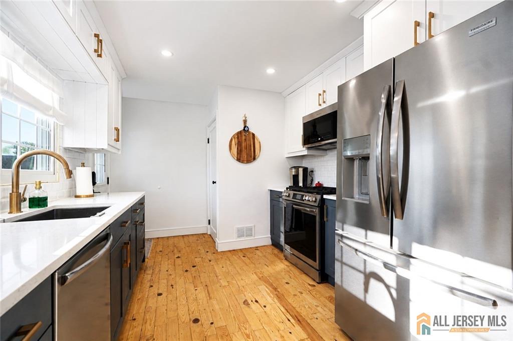 17 Fisher Avenue Middlesex NJ 08846