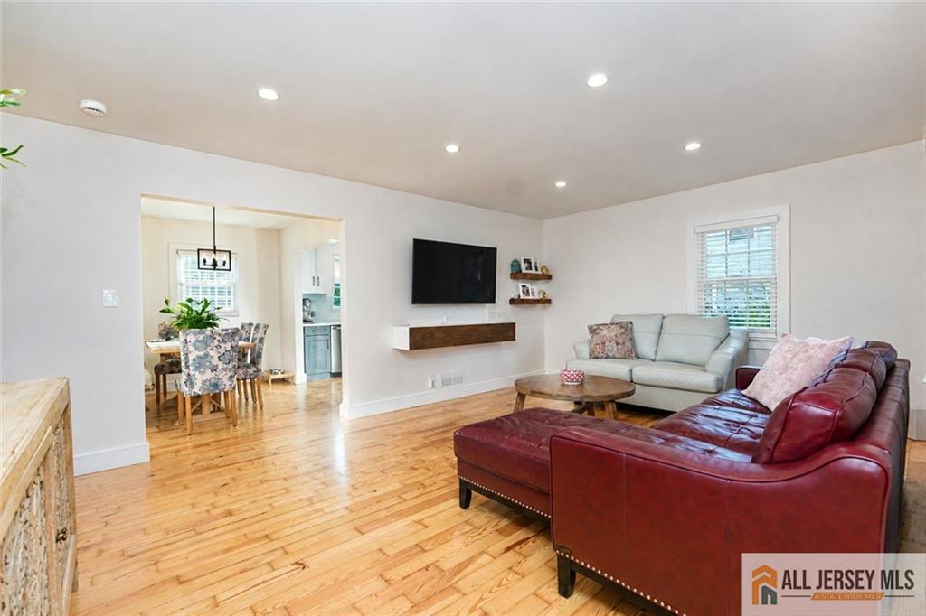 17 Fisher Avenue Middlesex NJ 08846