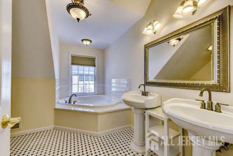 1812 E Bellew Place South Plainfield NJ 07080