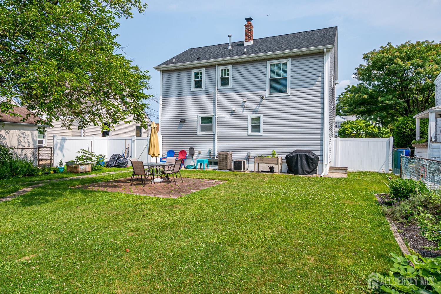3 N Smith Street N Avenel NJ 07001