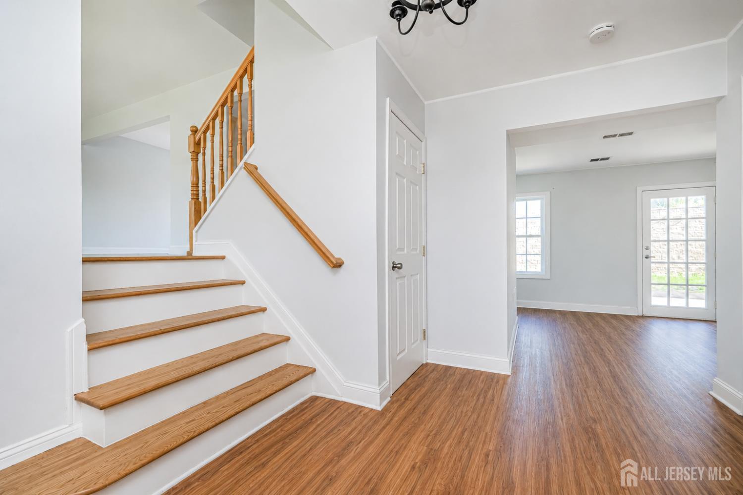 41 Fanwood Drive Sayreville NJ 08872