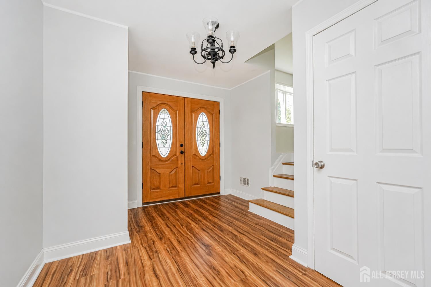 41 Fanwood Drive Sayreville NJ 08872
