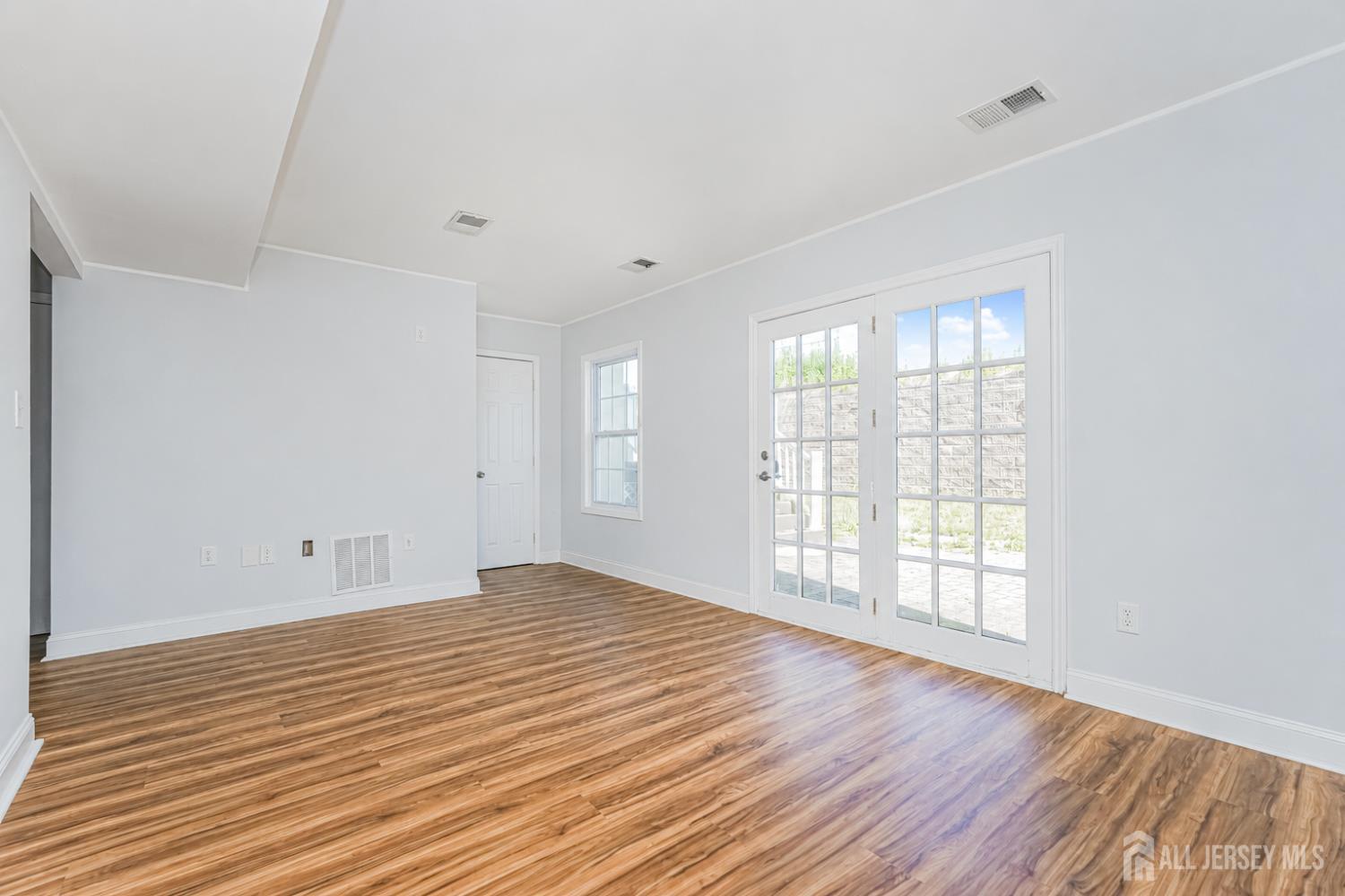 41 Fanwood Drive Sayreville NJ 08872