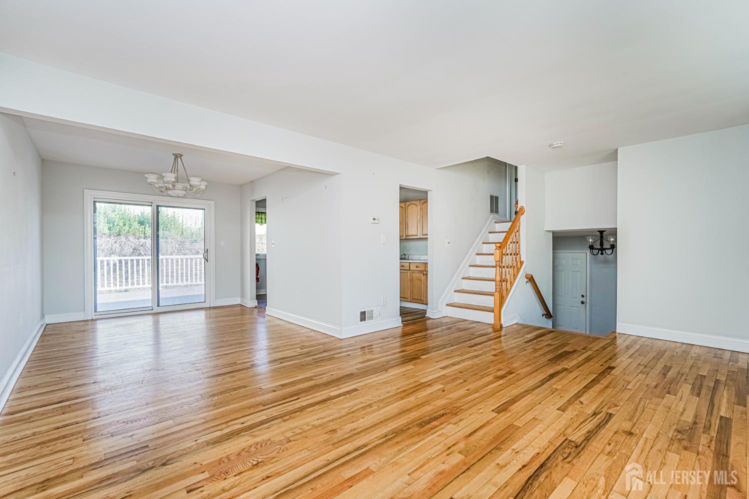 41 Fanwood Drive Sayreville NJ 08872