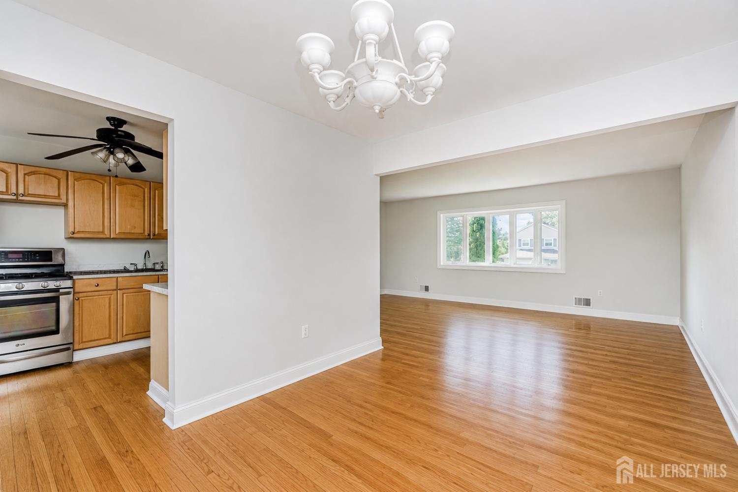 41 Fanwood Drive Sayreville NJ 08872