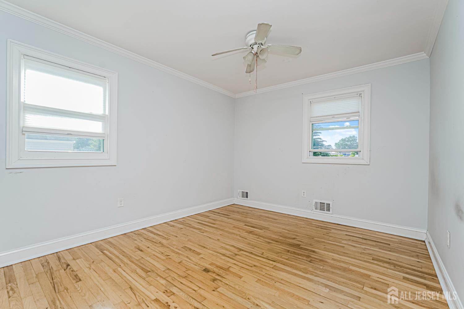 41 Fanwood Drive Sayreville NJ 08872