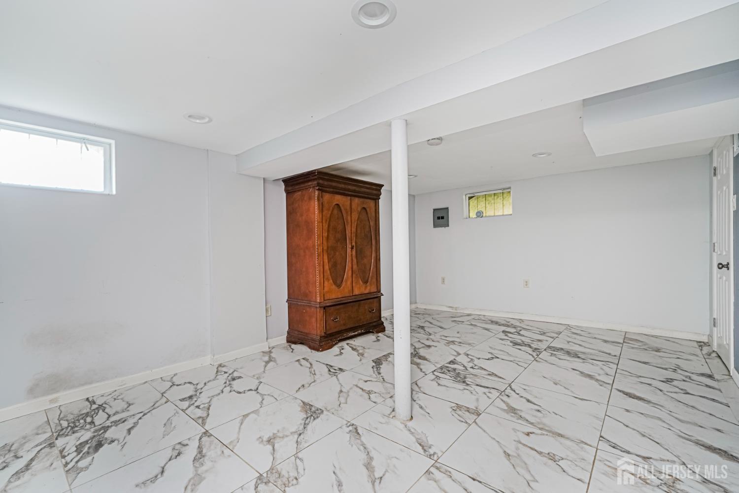 41 Fanwood Drive Sayreville NJ 08872