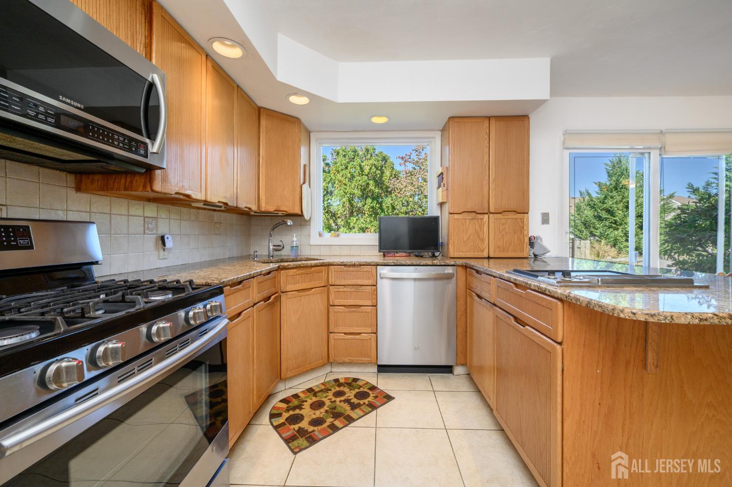 15 Carlow Way Hazlet NJ 07730