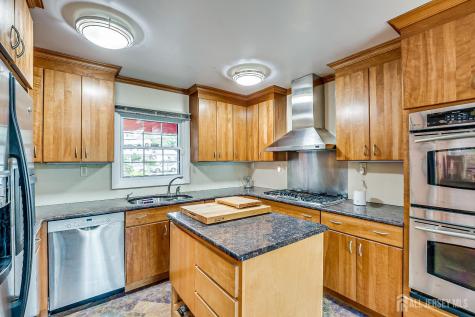 27 Landry Road Franklin Twsp NJ 08873