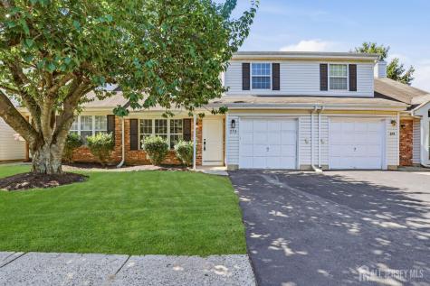 273 Edgeware Court Franklin Twsp NJ 08873