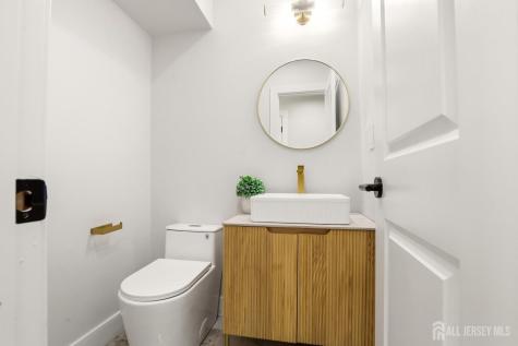 273 Edgeware Court Franklin Twsp NJ 08873