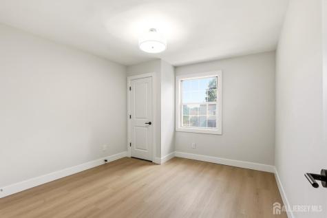 273 Edgeware Court Franklin Twsp NJ 08873