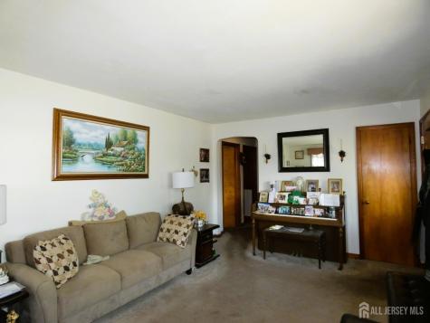 633 S Lincoln Avenue S Woodbridge Proper NJ 07095