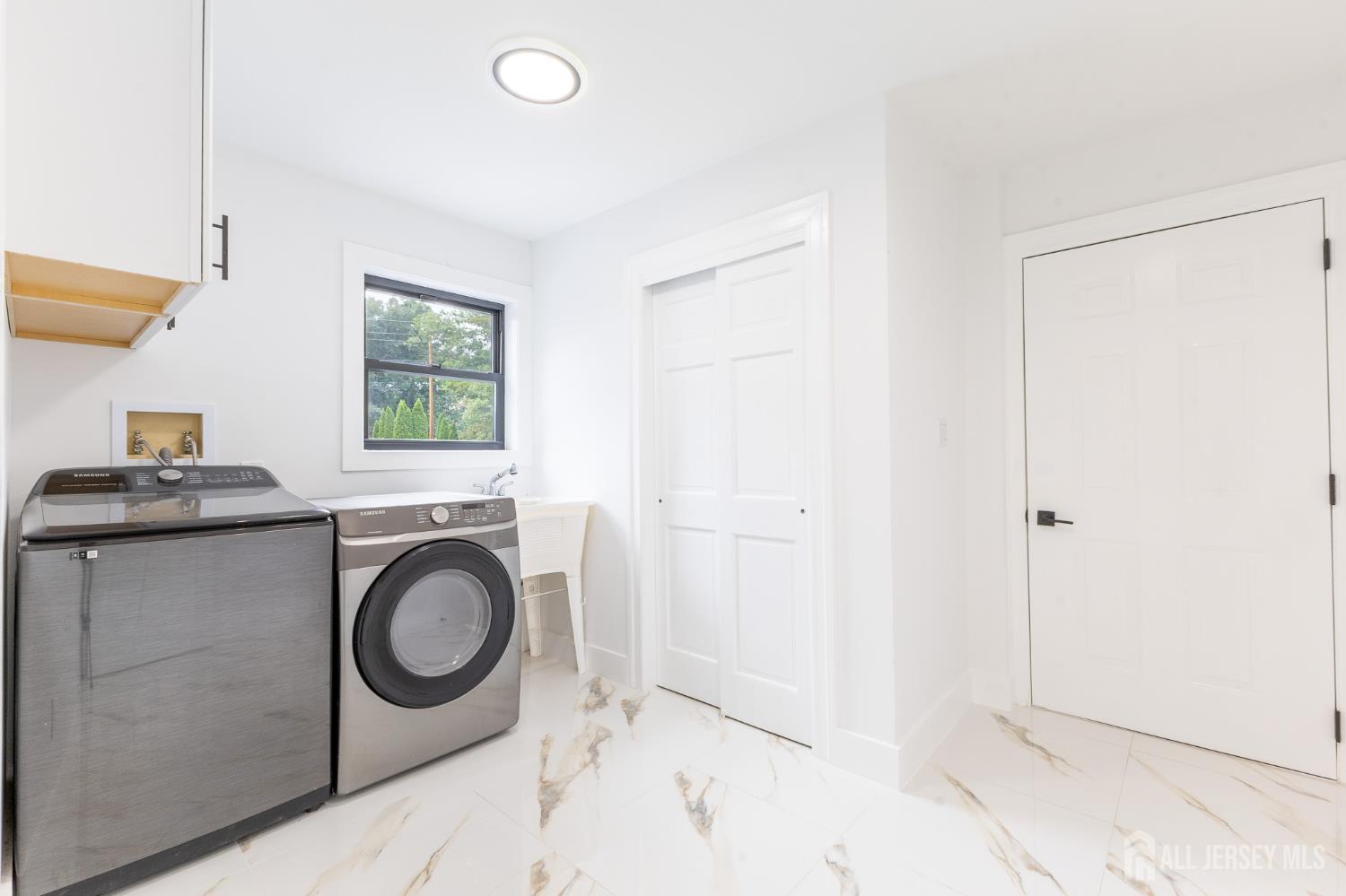 130 Hardenburg Lane East Brunswick NJ 08816