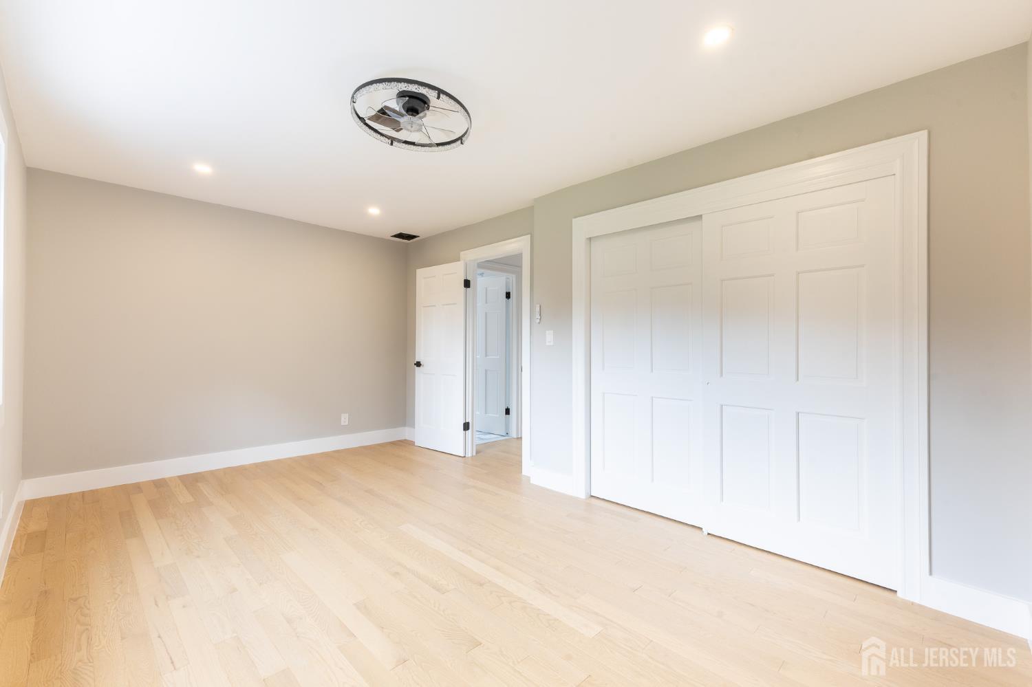 130 Hardenburg Lane East Brunswick NJ 08816