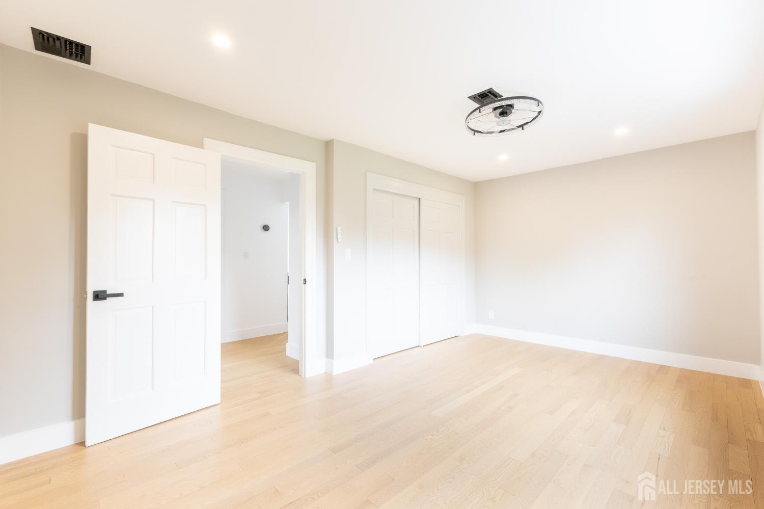 130 Hardenburg Lane East Brunswick NJ 08816