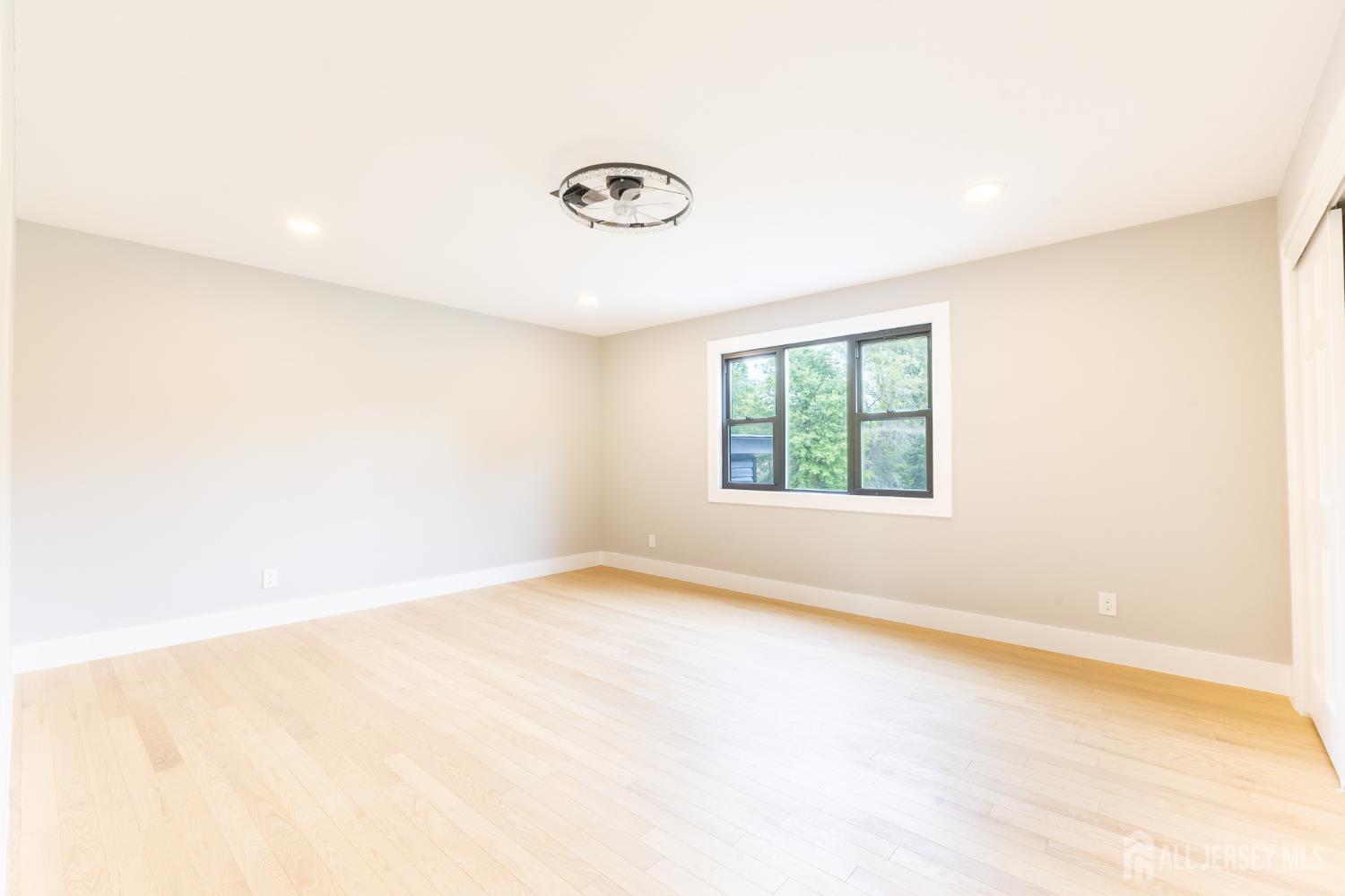 130 Hardenburg Lane East Brunswick NJ 08816