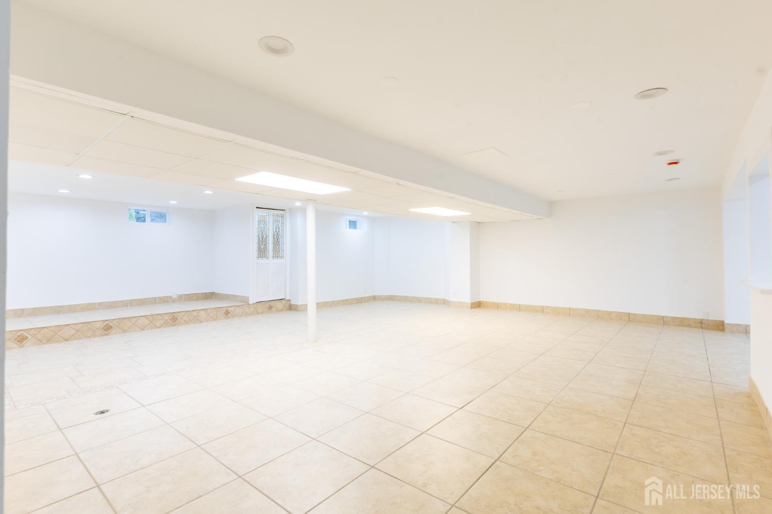 130 Hardenburg Lane East Brunswick NJ 08816