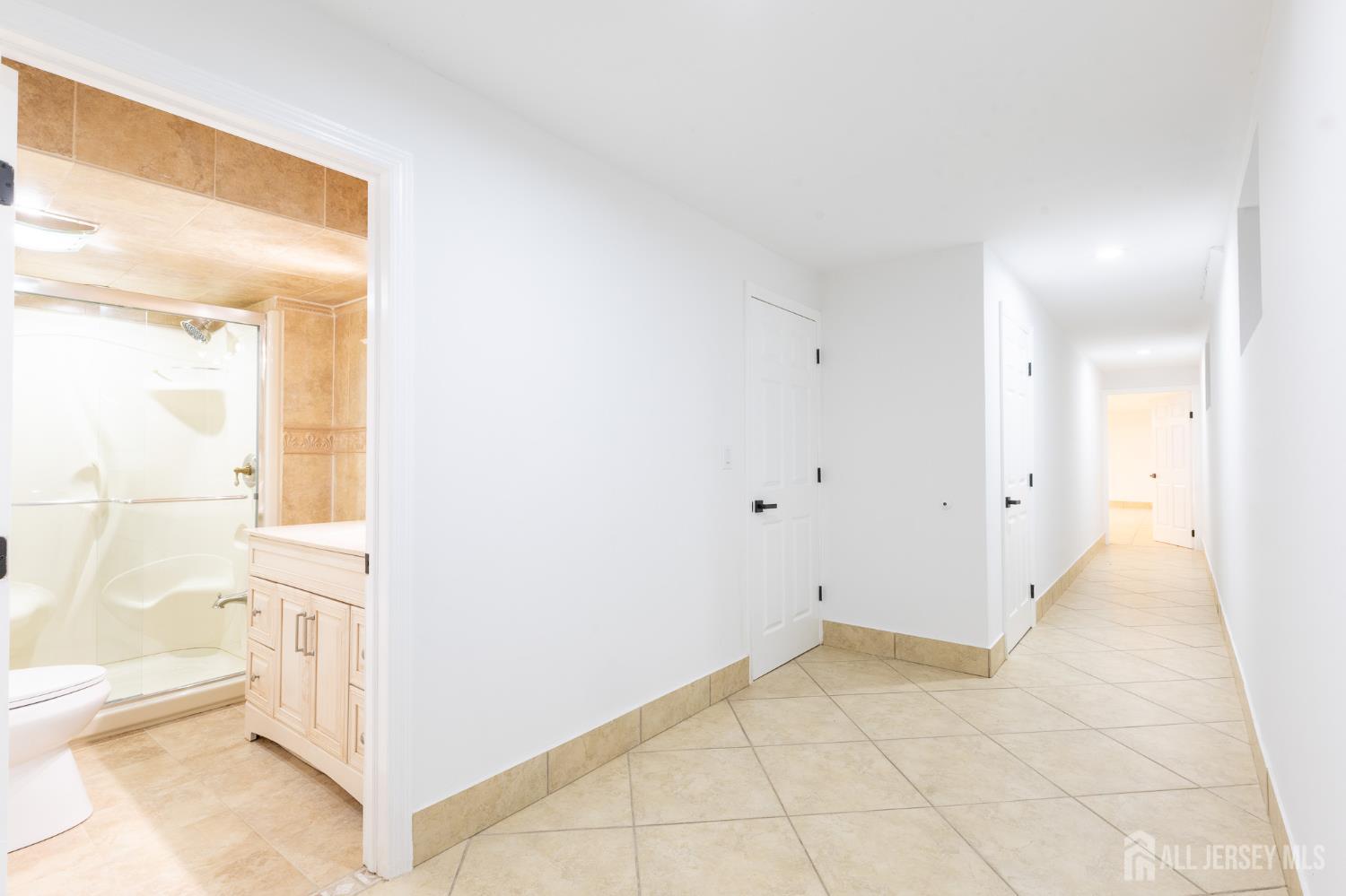 130 Hardenburg Lane East Brunswick NJ 08816