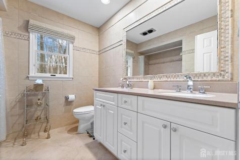 8 Willow Ridge Court Old Bridge NJ 08857