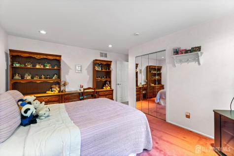 8 Willow Ridge Court Old Bridge NJ 08857