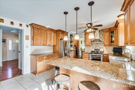154 Dutton Street Franklin Twsp NJ 08873