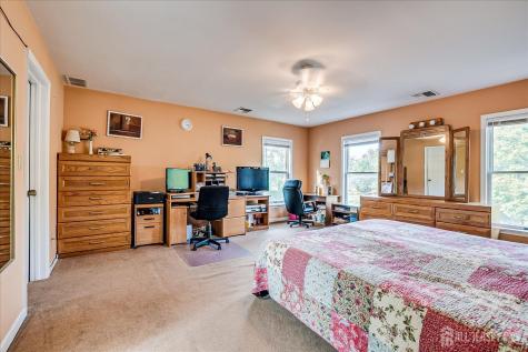 154 Dutton Street Franklin Twsp NJ 08873