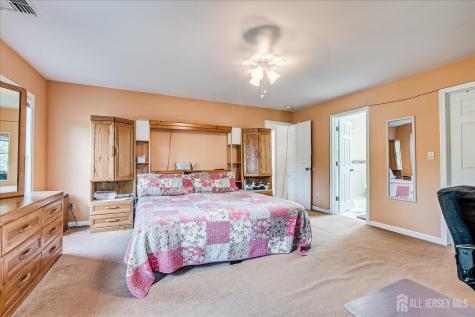 154 Dutton Street Franklin Twsp NJ 08873